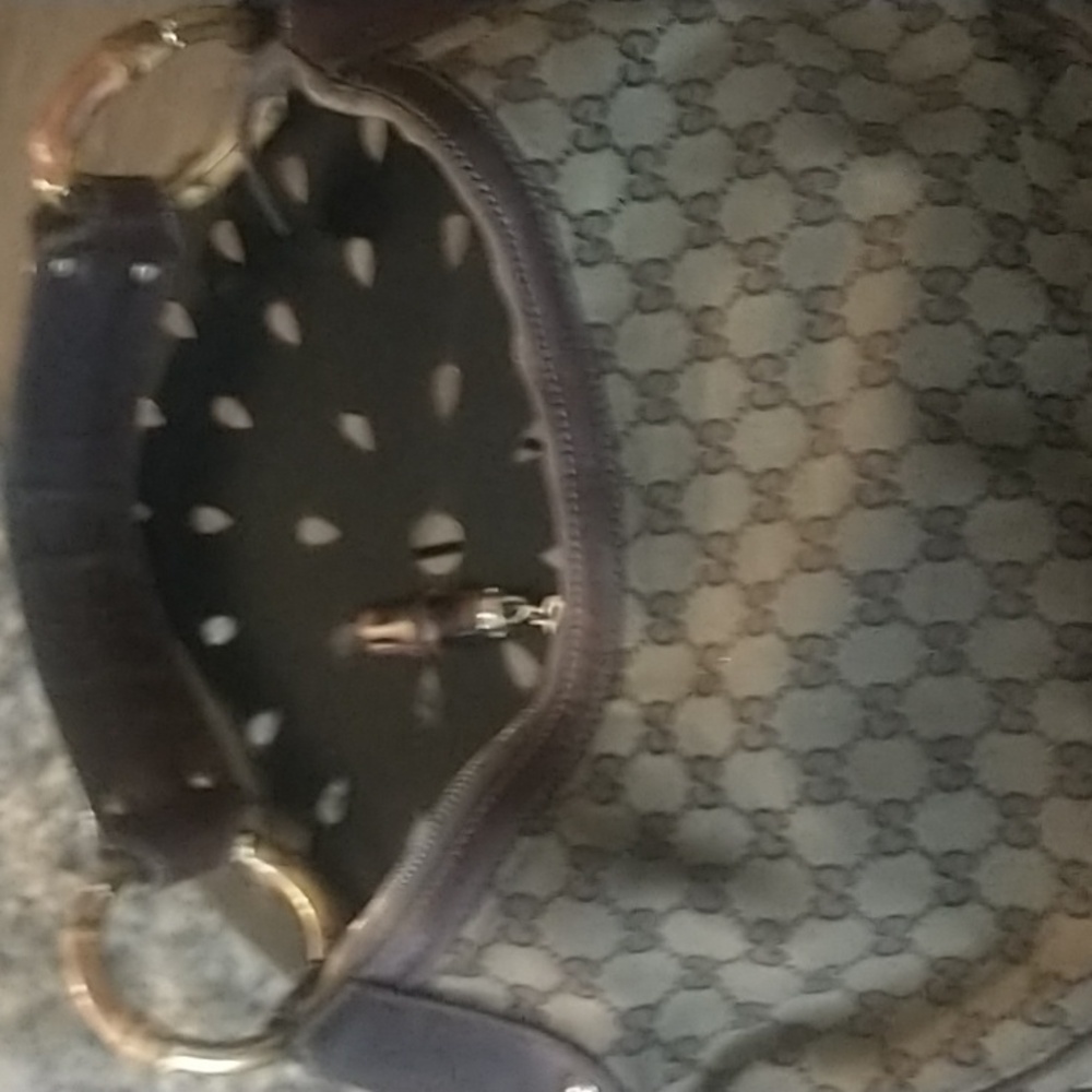 Gucci Handbag - Picture 2 of 6